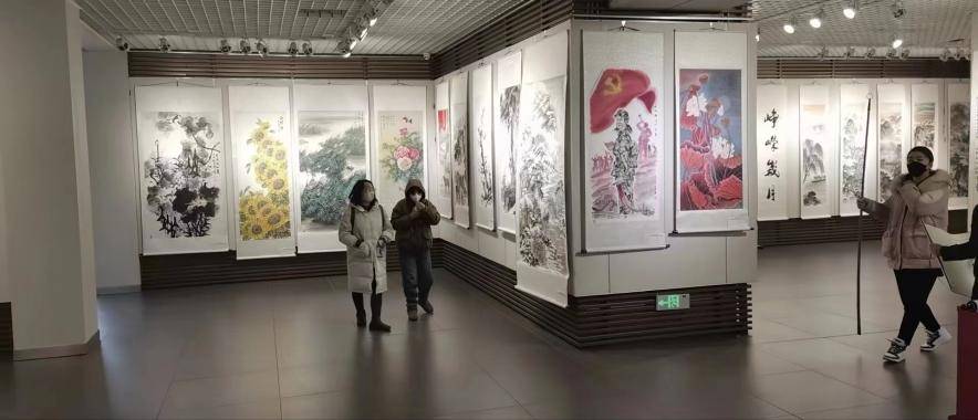 丹青映初心 翰墨颂解放——庆祝石家庄解放75周年书画展在河北省图书馆展区圆满举办