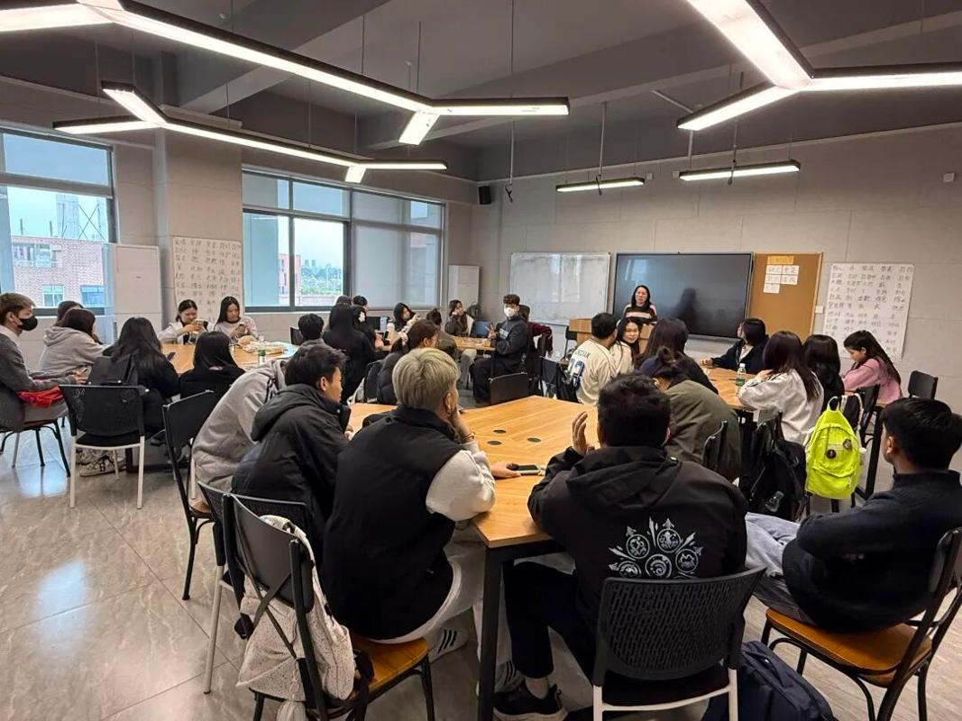同心筑新程 国际部召开国际学生新学期主题班会聚焦文化艺术咨询服务